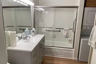 2140 Santa Cruz Ave 203, Menlo Park, CA 94025 - Photo 13