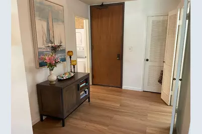 2140 Santa Cruz Ave 203, Menlo Park, CA 94025 - Photo 3