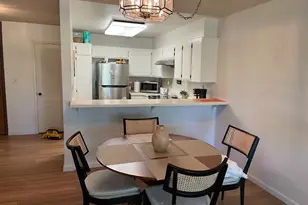 2140 Santa Cruz Ave 203, Menlo Park, CA 94025 - Photo 13