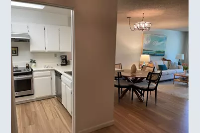 2140 Santa Cruz Ave 203, Menlo Park, CA 94025 - Photo 7