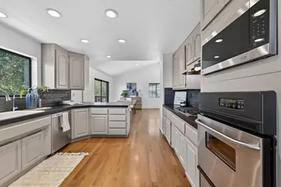 25955 Colt Ln, Carmel Valley, CA 93924 - Photo 9