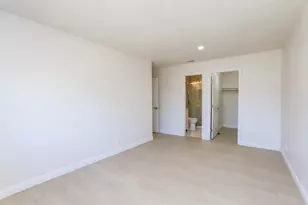 2015 Autumntree Ct, San Jose, CA 95131 - Photo 17