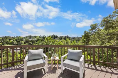 135 Newton Dr, Burlingame, CA 94010 - Photo 29