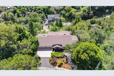 135 Newton Dr, Burlingame, CA 94010 - Photo 69