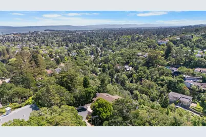 135 Newton Dr, Burlingame, CA 94010 - Photo 73