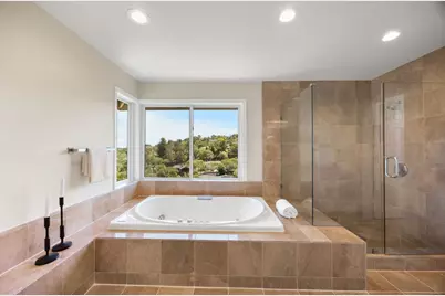 135 Newton Dr, Burlingame, CA 94010 - Photo 15