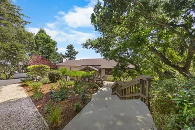 135 Newton Dr, Burlingame, CA 94010 - Photo 3