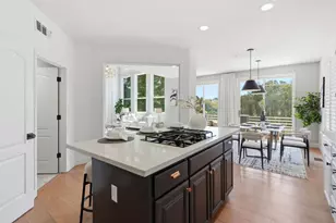 8265 Skyline Cir, Oakland, CA 94605 - Photo 13