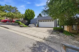8265 Skyline Cir, Oakland, CA 94605 - Photo 53