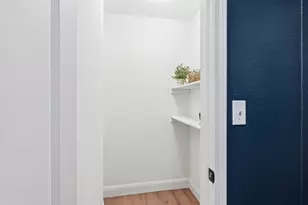 8265 Skyline Cir, Oakland, CA 94605 - Photo 33