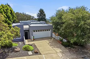 8265 Skyline Cir, Oakland, CA 94605 - Photo 57