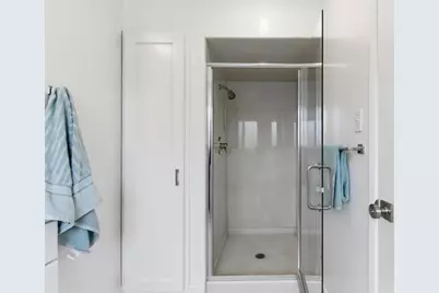 1090 Baker Ct, Sunnyvale, CA 94087 - Photo 21