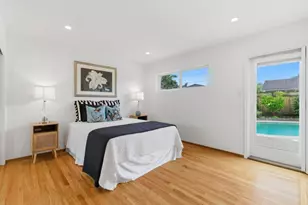 1090 Baker Ct, Sunnyvale, CA 94087 - Photo 17