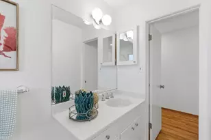1090 Baker Ct, Sunnyvale, CA 94087 - Photo 27