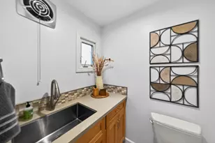 198 Pine Ln, Los Altos, CA 94022 - Photo 23