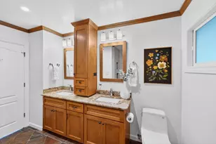 198 Pine Ln, Los Altos, CA 94022 - Photo 33