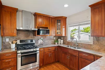 1027 Grape Ave, Sunnyvale, CA 94087 - Photo 5