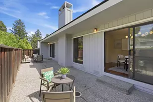 22920 Stonebridge, Cupertino, CA 95014 - Photo 33