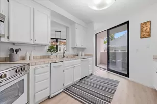 483 Forest Ave C, Palo Alto, CA 94301 - Photo 11