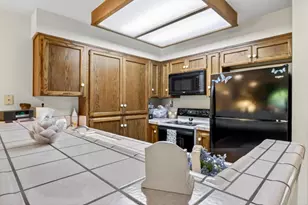 17074 Creekside Cir, Morgan Hill, CA 95037 - Photo 39