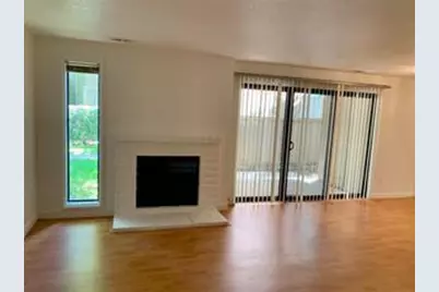 5693 Makati Cir D, San Jose, CA 95123 - Photo 3