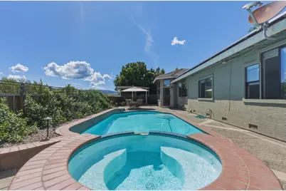 1290 Sonnys Way, Hollister, CA 95023 - Photo 37