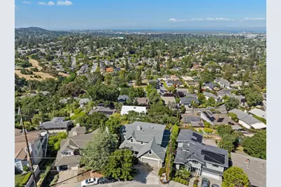 853 Vista Dr, Redwood City, CA 94062 - Photo 67