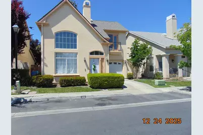 208 Holland Cir, Hollister, CA 95023 - Photo 1