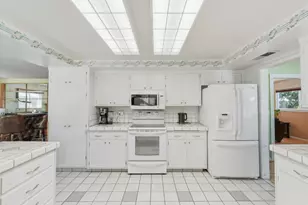 167 Wyandotte Dr, San Jose, CA 95123 - Photo 9
