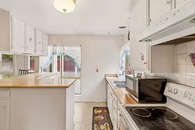 551 Edelweiss Dr, San Jose, CA 95136 - Photo 11