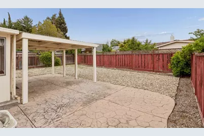 551 Edelweiss Dr, San Jose, CA 95136 - Photo 19