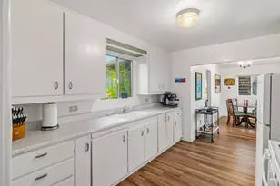 310 Cypress Ave, Pacific Grove, CA 93950 - Photo 11
