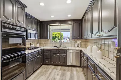 2948 Moss Point Dr, San Jose, CA 95127 - Photo 15