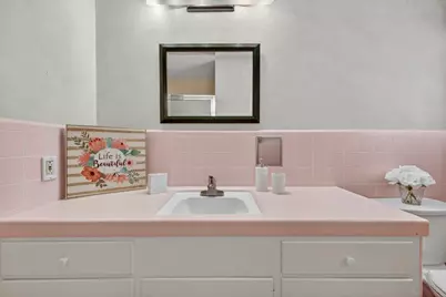 72 Henry St, Hollister, CA 95023 - Photo 39