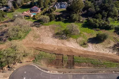 20103 Natoma Oaks Ln, Los Altos Hills, CA 94022 - Photo 3