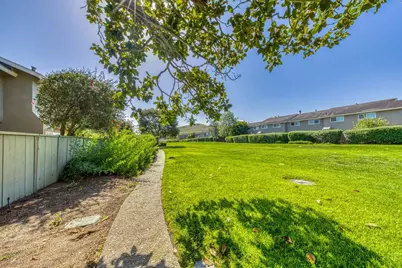 19100 Creekside Pl, Salinas, CA 93908 - Photo 33