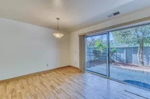 19100 Creekside Pl, Salinas, CA 93908 - Photo 9