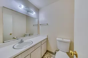 19100 Creekside Pl, Salinas, CA 93908 - Photo 19