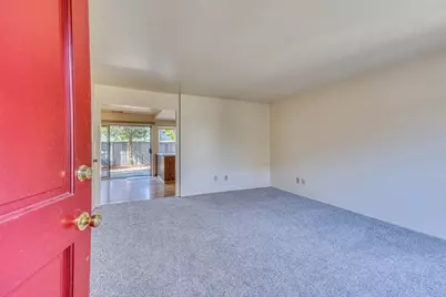 19100 Creekside Pl, Salinas, CA 93908 - Photo 5