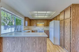 19100 Creekside Pl, Salinas, CA 93908 - Photo 15