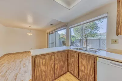 19100 Creekside Pl, Salinas, CA 93908 - Photo 17