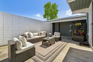 809 Constitution Dr, Foster City, CA 94404 - Photo 3