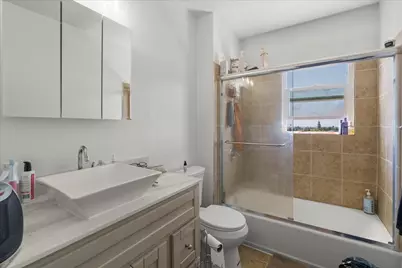 8117 Ney Ave, Oakland, CA 94605 - Photo 13