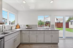 2425 Fallingtree Dr, San Jose, CA 95131 - Photo 5
