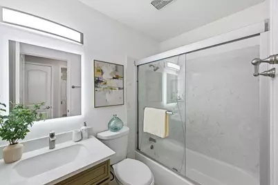2425 Fallingtree Dr, San Jose, CA 95131 - Photo 15