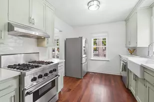 1055 Newhall St, San Jose, CA 95126 - Photo 17