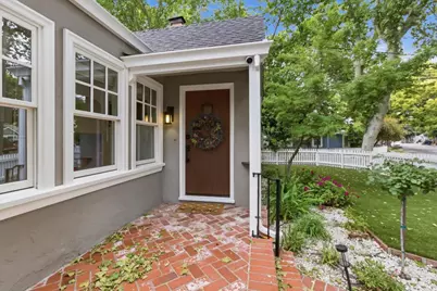 1055 Newhall St, San Jose, CA 95126 - Photo 7
