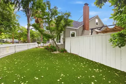 1055 Newhall St, San Jose, CA 95126 - Photo 5