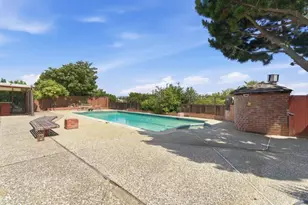 1746 Quesada Way, Burlingame, CA 94010 - Photo 35