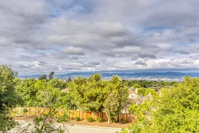 18223 Viewcrest Ln, Salinas, CA 93908 - Photo 5